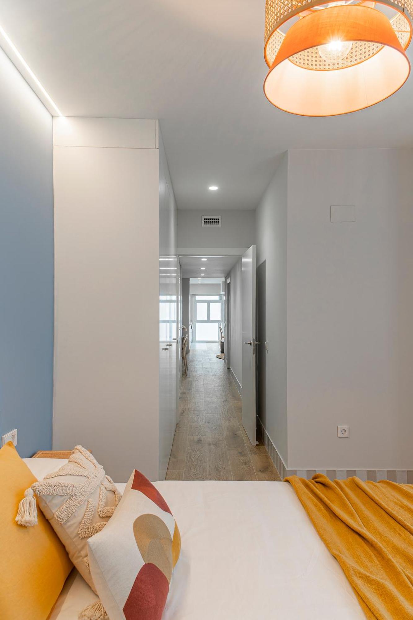 Malvarrosa Beach Stay! Valencia Bagian luar foto