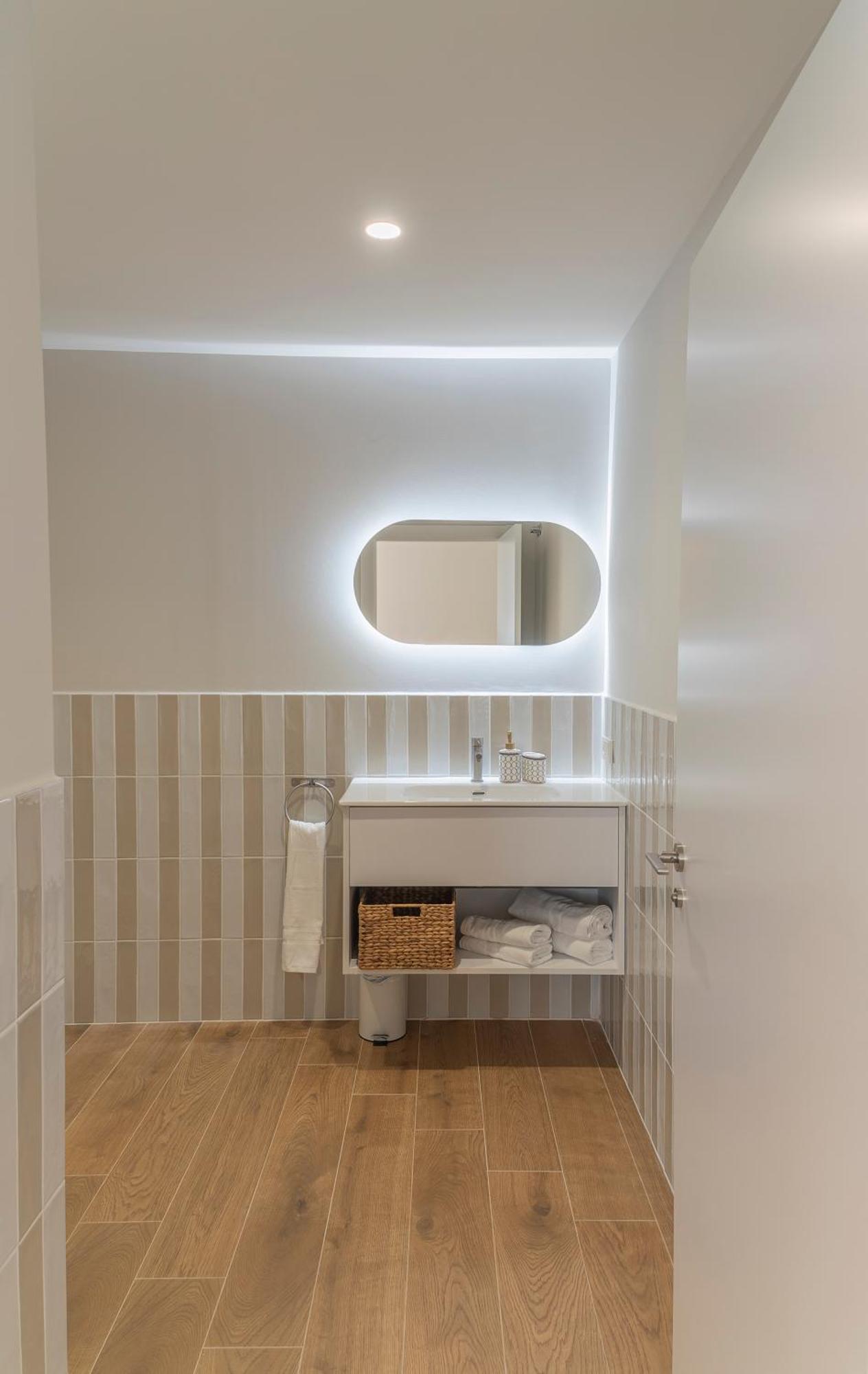 Malvarrosa Beach Stay! Valencia Bagian luar foto