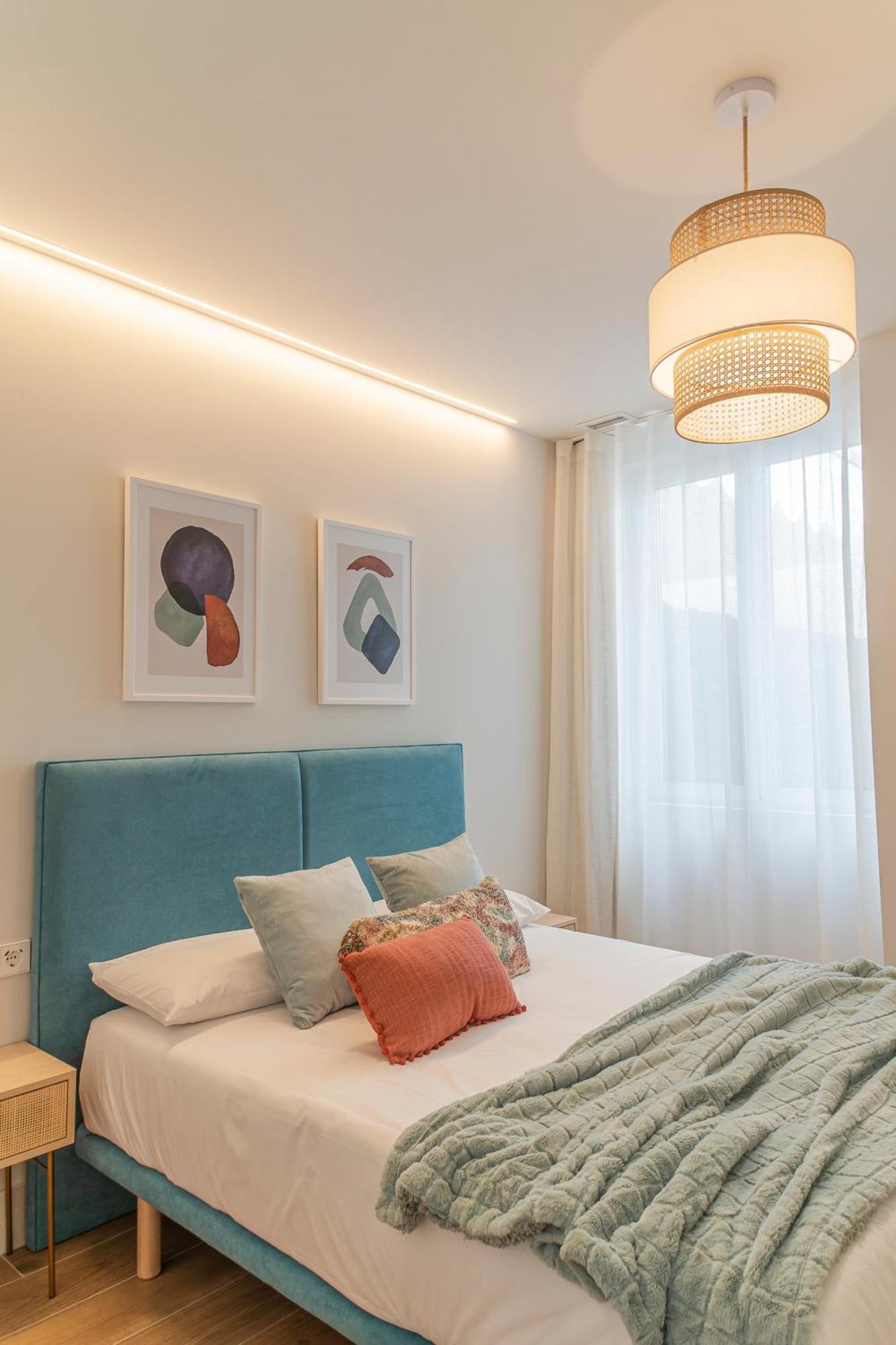 Malvarrosa Beach Stay! Valencia Bagian luar foto