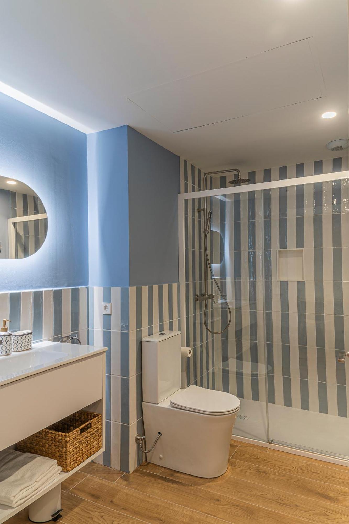 Malvarrosa Beach Stay! Valencia Bagian luar foto